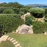 Villa Adele, Con Piscina A 700 Mt Dal Mare Monte Petrosu