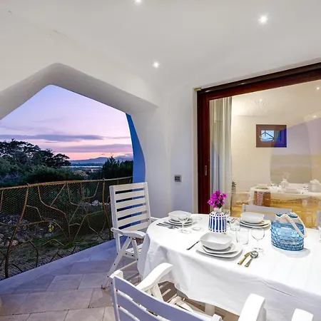 Villa Adele, Con Piscina A 700 Mt Dal Mare Monte Petrosu