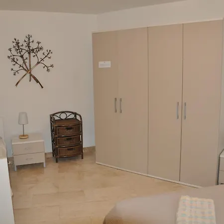 Villa Adele, Con Piscina A 700 Mt Dal Mare Monte Petrosu