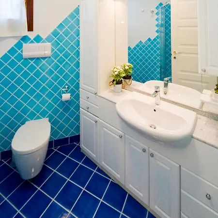 Adele, Con Piscina A 700 Mt Dal Mare Monte Petrosu