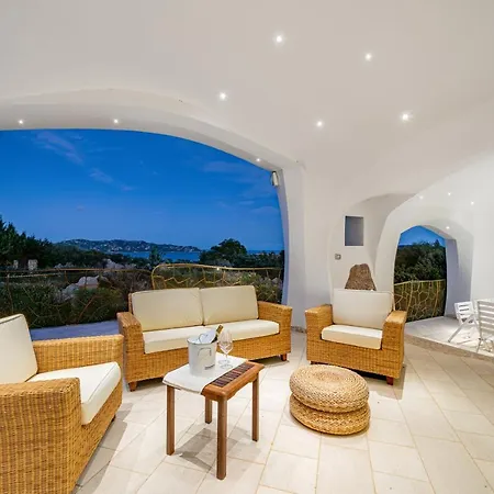 Adele, Con Piscina A 700 Mt Dal Mare *