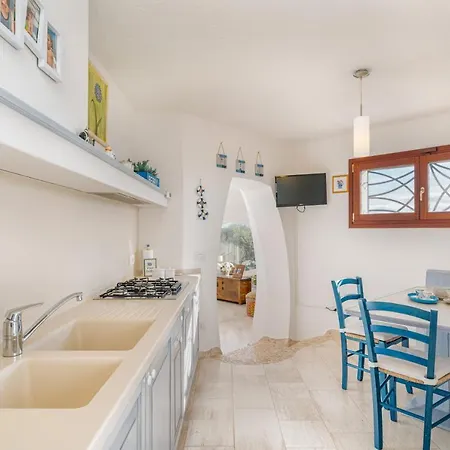 Adele, Con Piscina A 700 Mt Dal Mare Vila Monte Petrosu