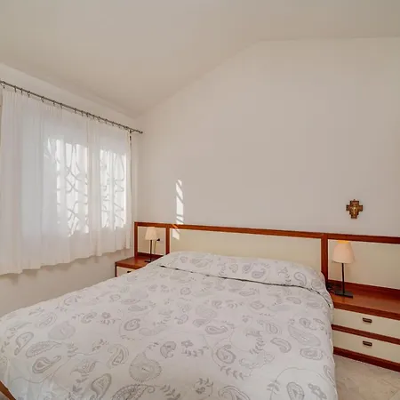 Vila Adele, Con Piscina A 700 Mt Dal Mare