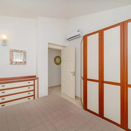 Vila Adele, Con Piscina A 700 Mt Dal Mare *